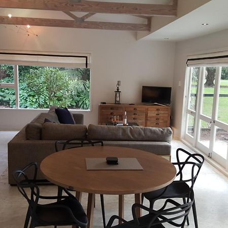 Columbus Cottage At 144 On Jones Omaha ภายนอก รูปภาพ