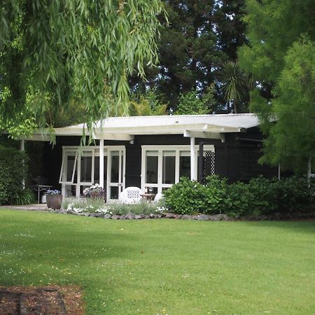 Columbus Cottage At 144 On Jones Omaha ภายนอก รูปภาพ