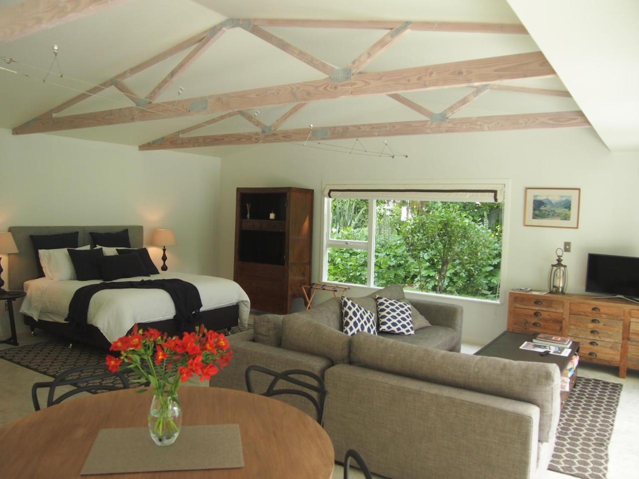 Columbus Cottage At 144 On Jones Omaha ภายนอก รูปภาพ