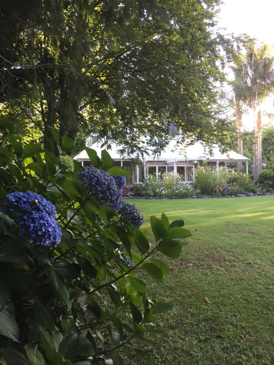 Columbus Cottage At 144 On Jones Omaha ภายนอก รูปภาพ